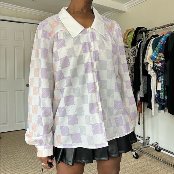 Vintage office attire! Pink, gray, and purple. Size 16 Small stain on the collar - Picture 5 of 7